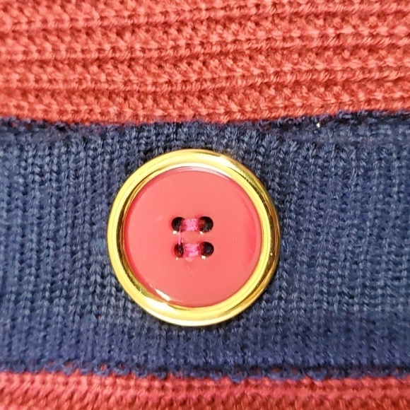 HH cape, burgundy with blue trim. 2 pockets. Great buttons XS - Picture 5 of 9